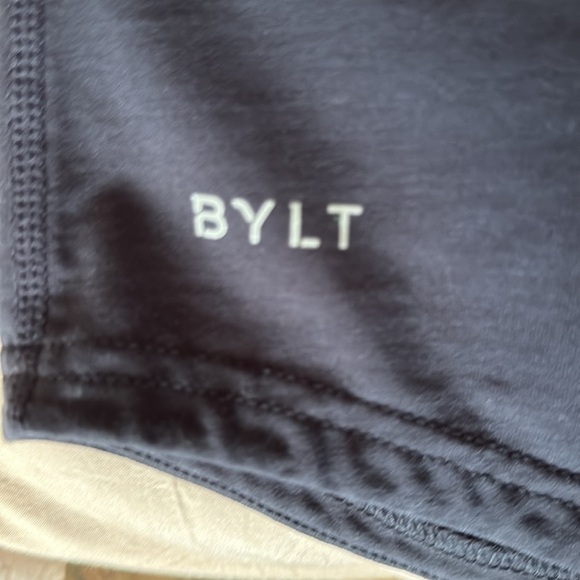 BYLT black capped sleeved child’s T shirt size XS 4/5 - Picture 3 of 6